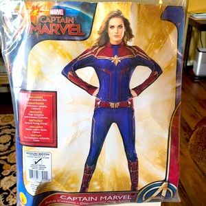 Captain marvel medium Adult